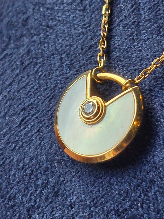 Cartier - Amulette de Cartier - Yellow gold - Gold