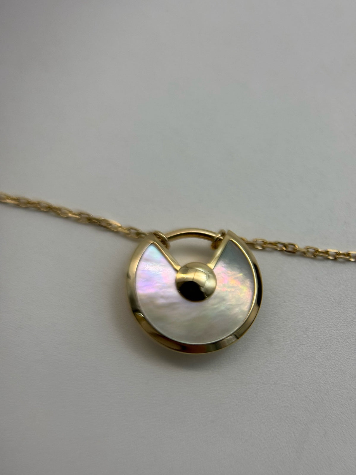 Cartier - Amulette de Cartier - Yellow gold - Gold