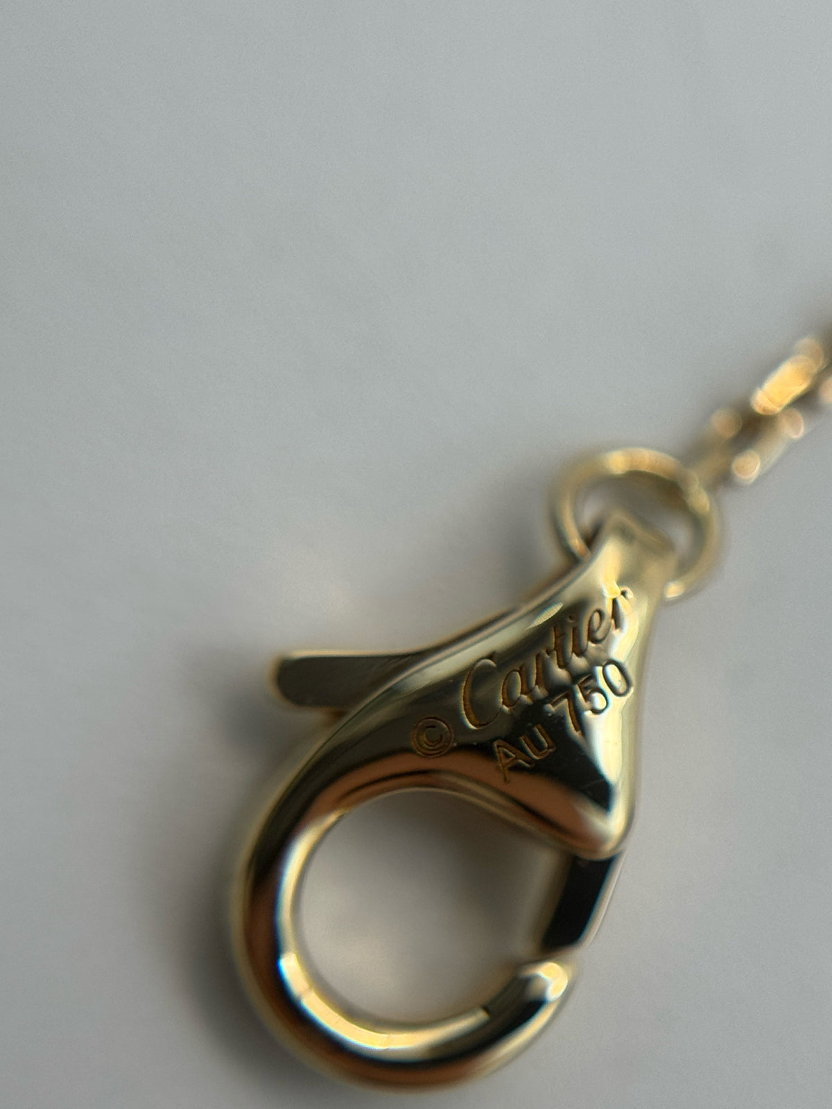 Cartier - Amulette de Cartier - Yellow gold - Gold