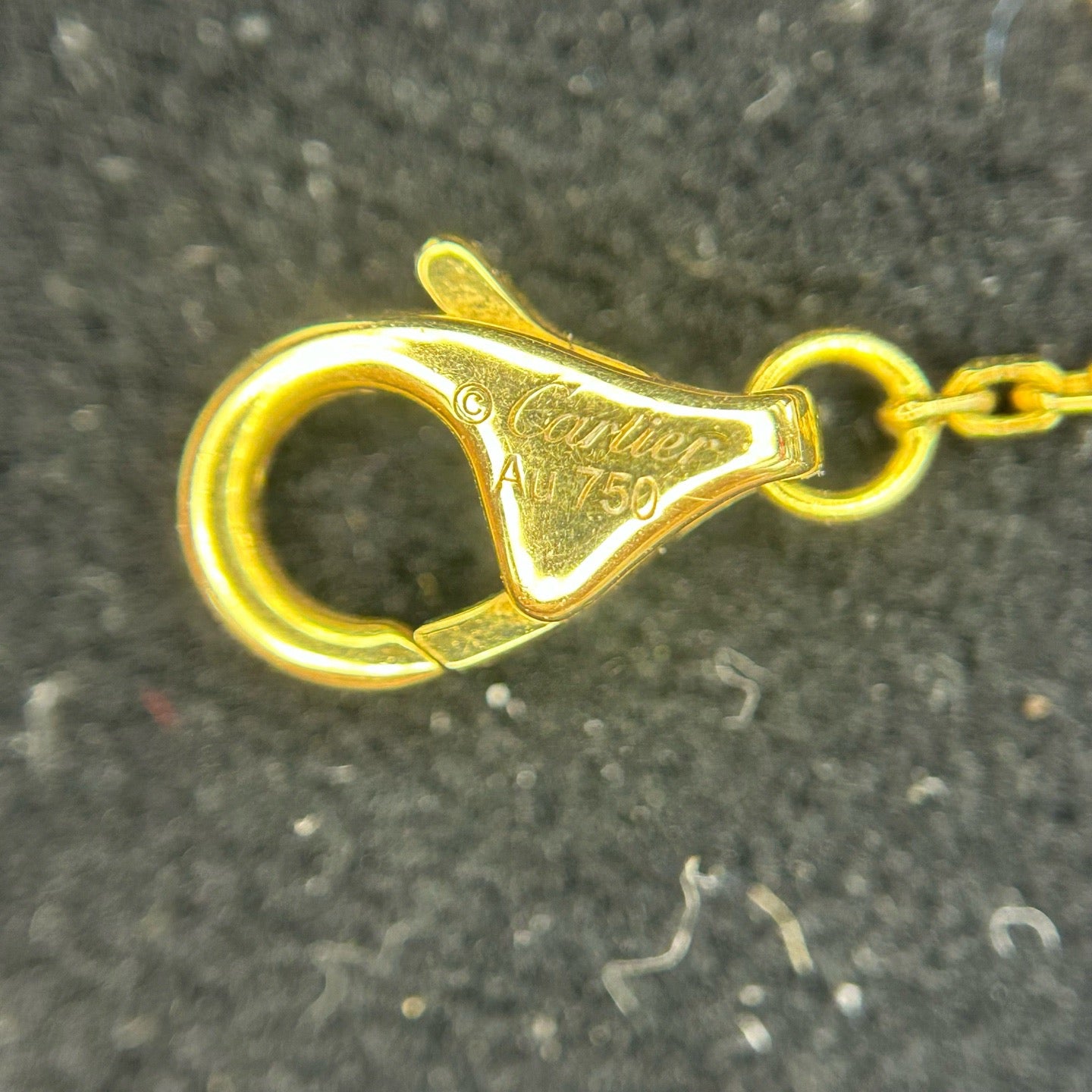 Cartier - Amulette de Cartier - Yellow gold - Gold