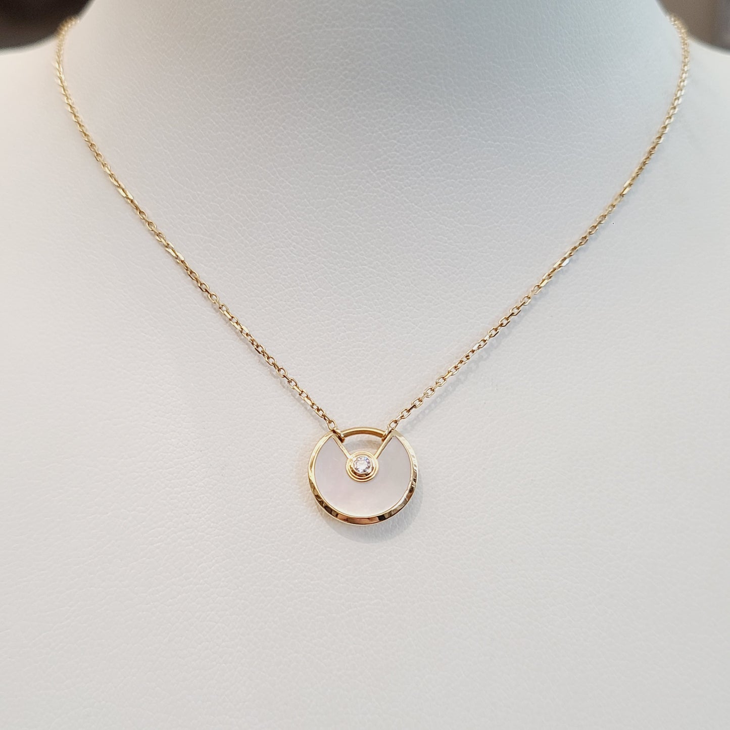 Cartier - Amulette de Cartier - Yellow gold - Yellow