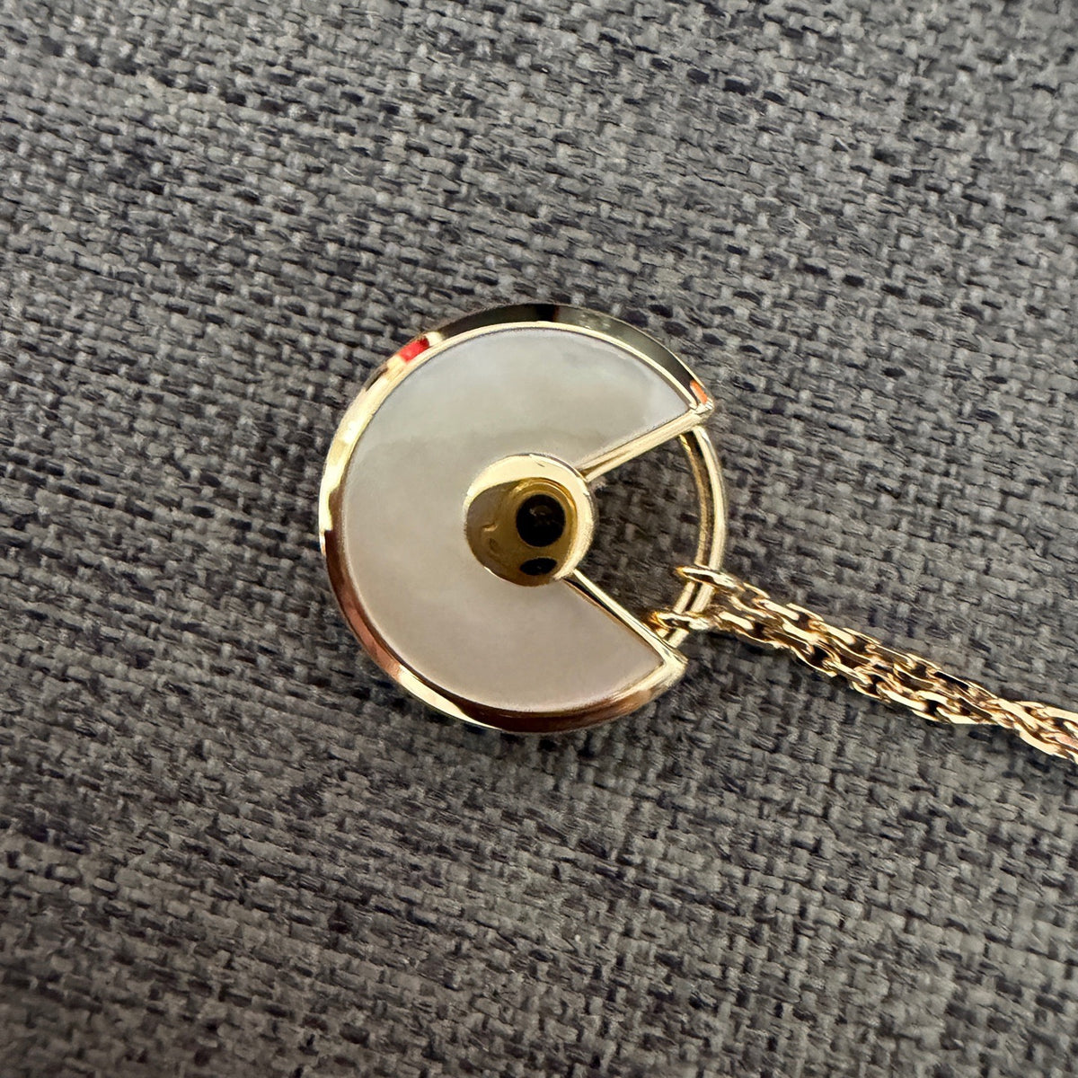 Cartier - Amulette Small Model - 18k rose gold, mother-of-pearl and diamond - Gold - (Small)