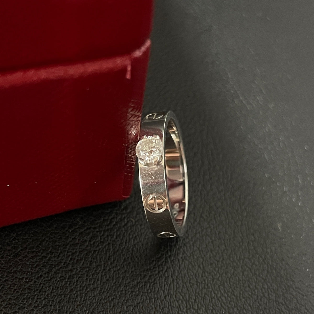 Cartier - LOVE 1 Diamond - 18K white gold with a 0.24 ct diamond - Silver - (51)