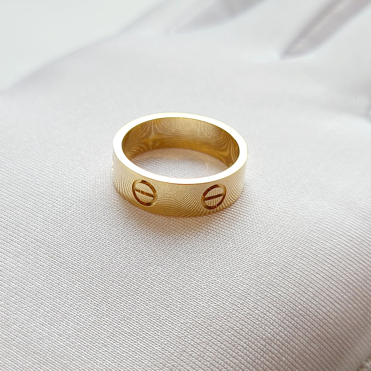 Cartier - LOVE Wide - 18K yellow gold - Gold - (54)
