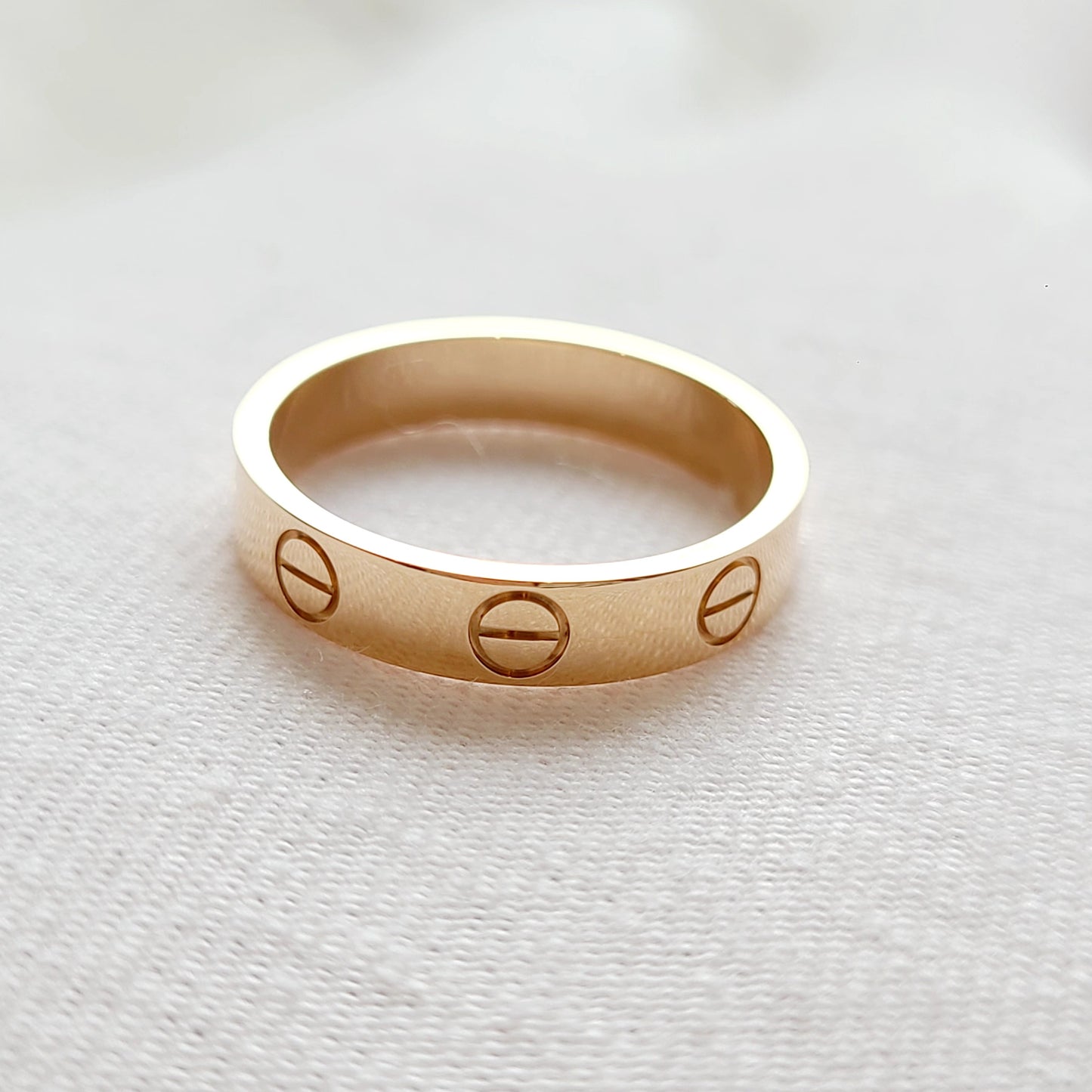 Cartier - Love - Yellow gold - Gold - (50)