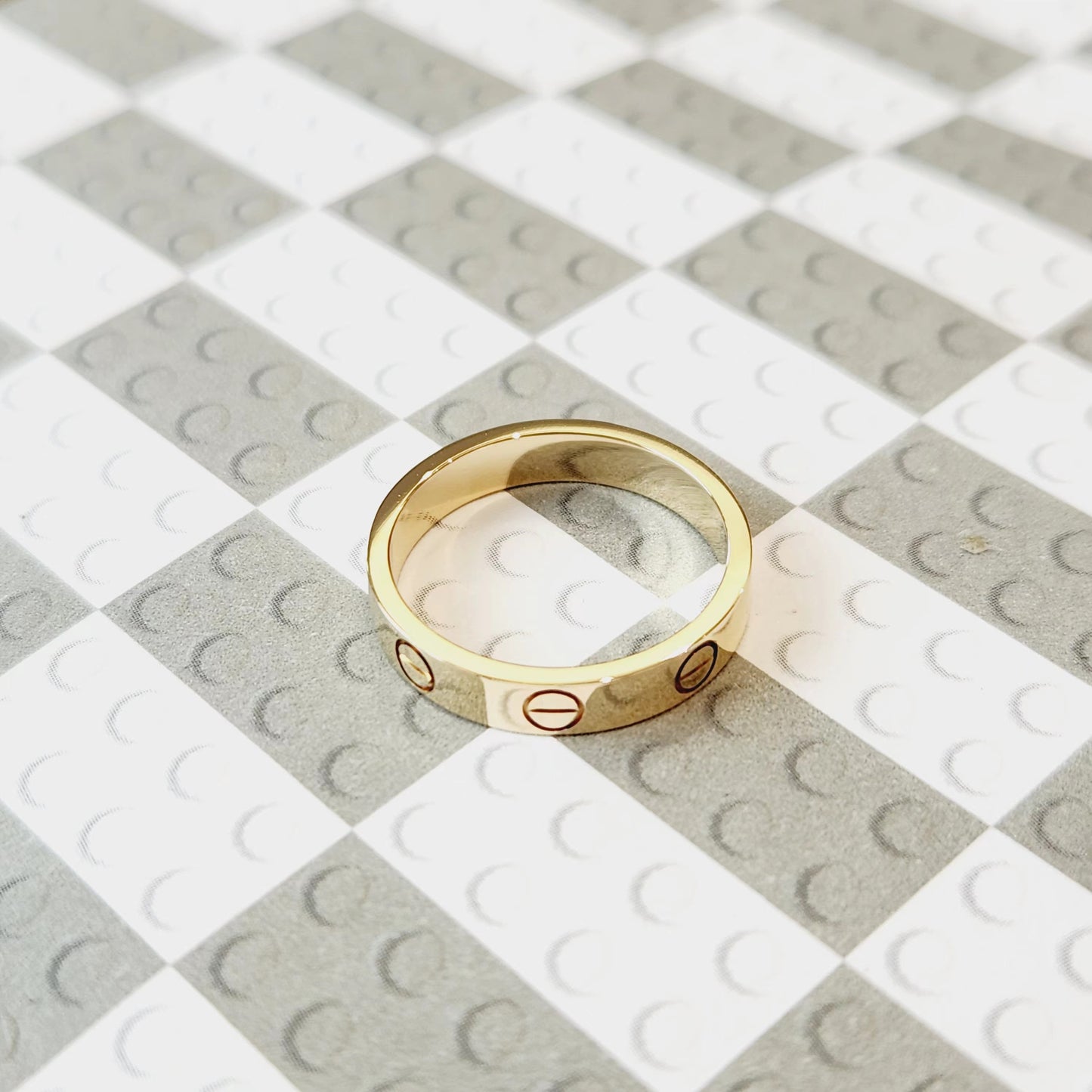 Cartier - Love - Yellow gold - Gold - (50)