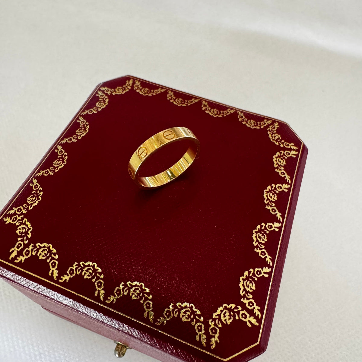 Cartier - Love - Yellow gold - Gold - (54)