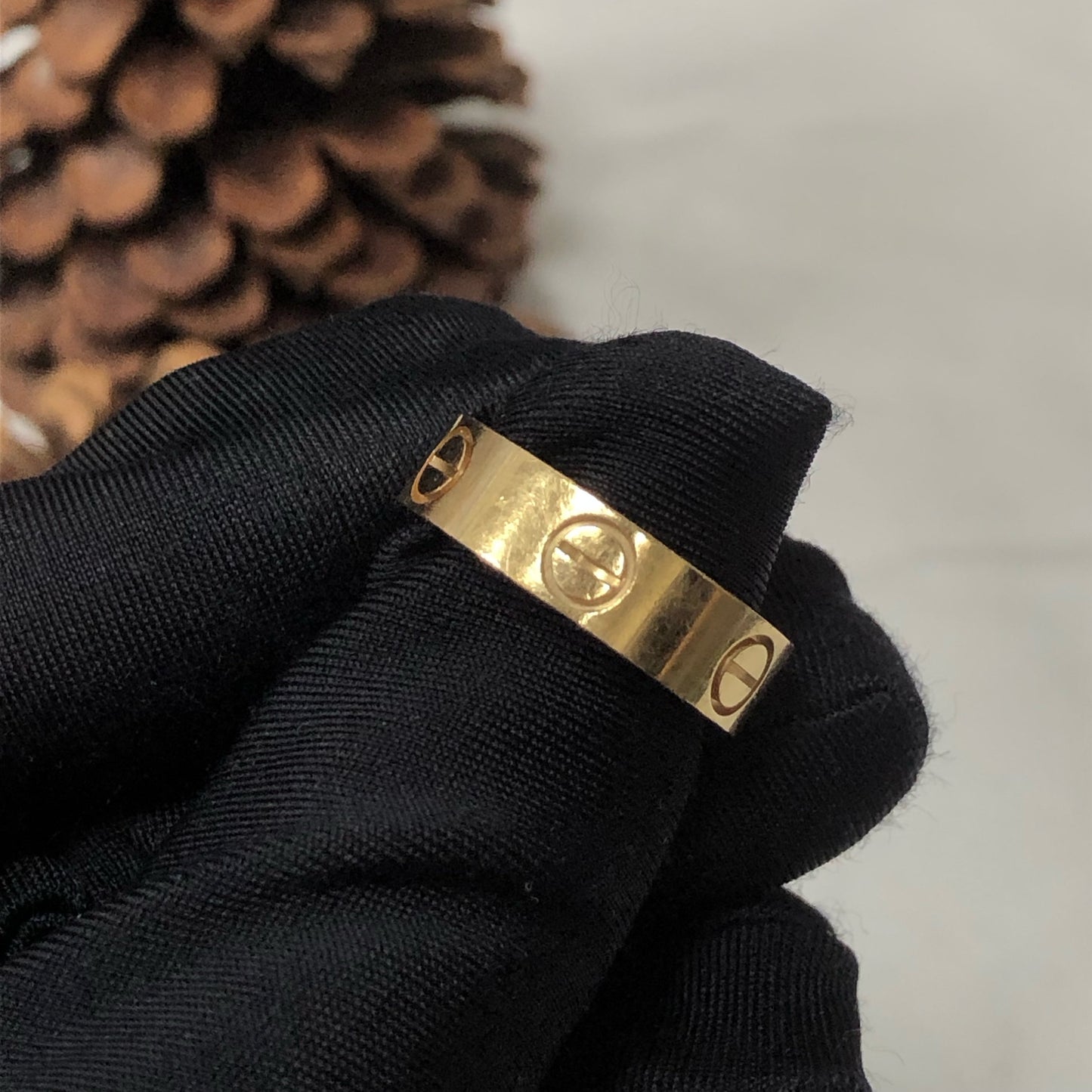 Cartier - Love - Yellow gold - Gold - (55)