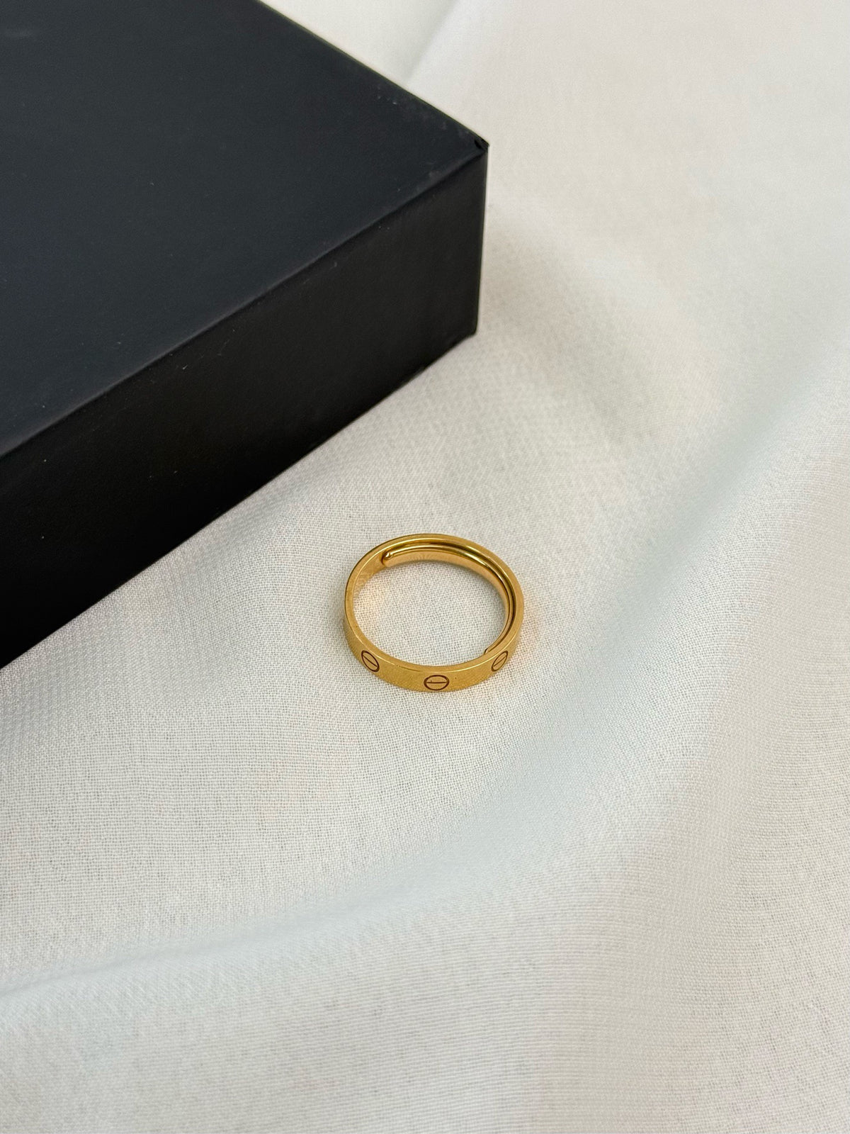 Cartier - Love - Yellow gold - Gold - (56)