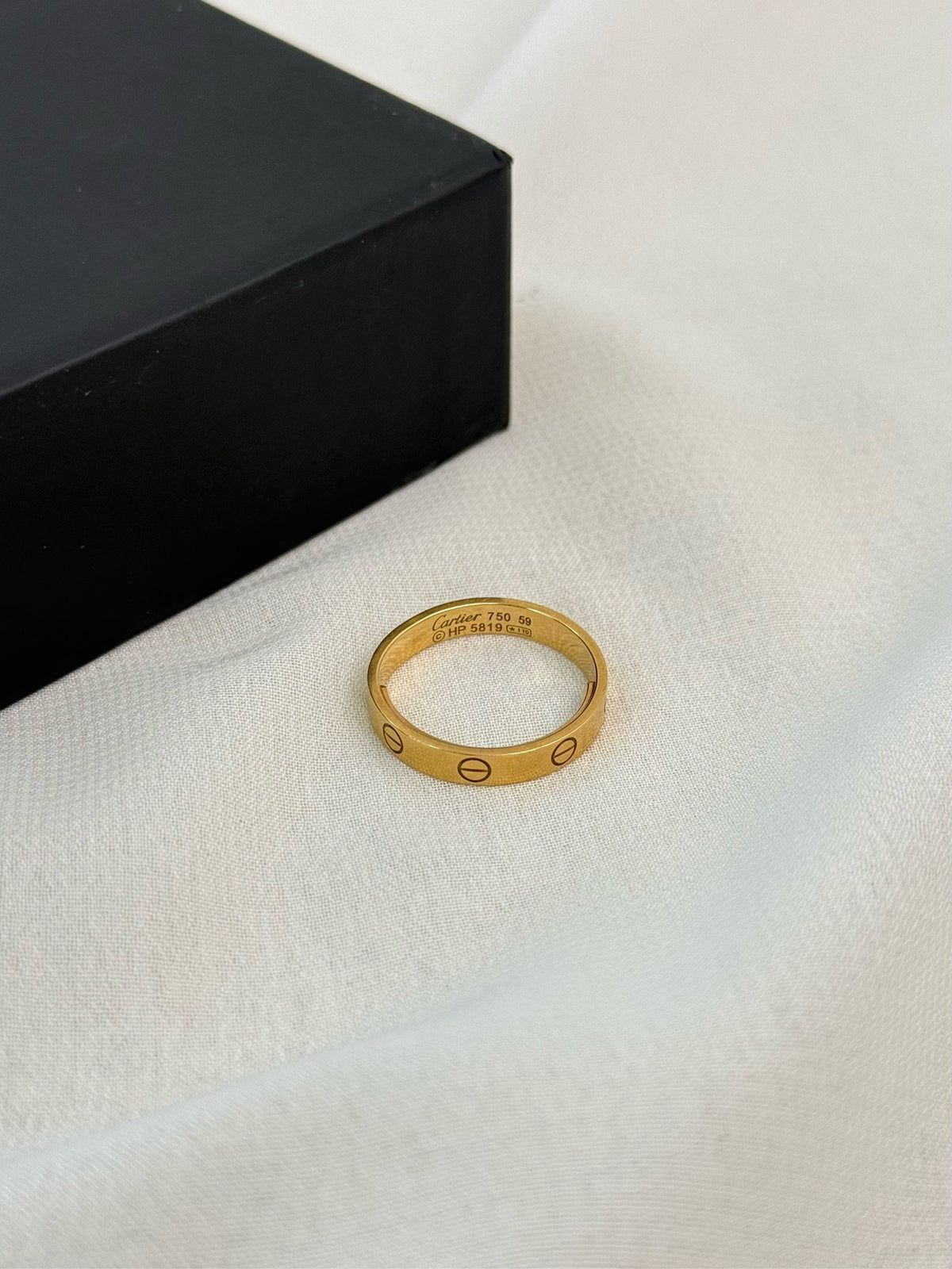 Cartier - Love - Yellow gold - Gold - (56)
