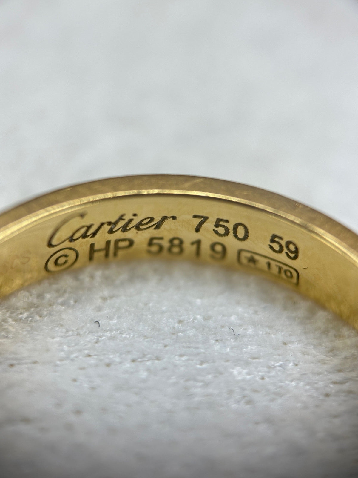 Cartier - Love - Yellow gold - Gold - (56)