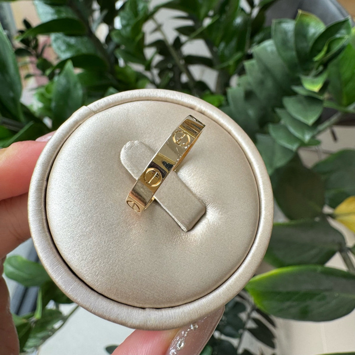 Cartier - Love - Yellow gold - Gold - (57)