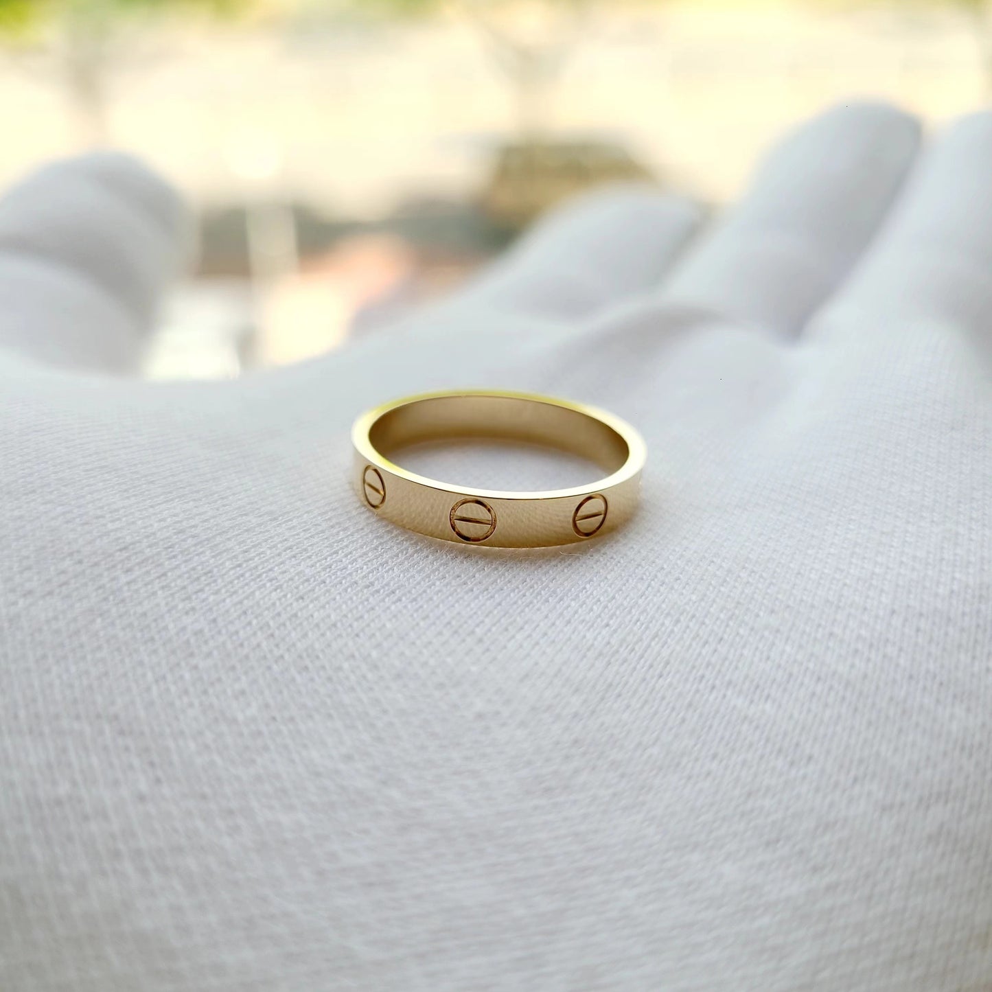 Cartier - Love - Yellow gold - Gold - (61)