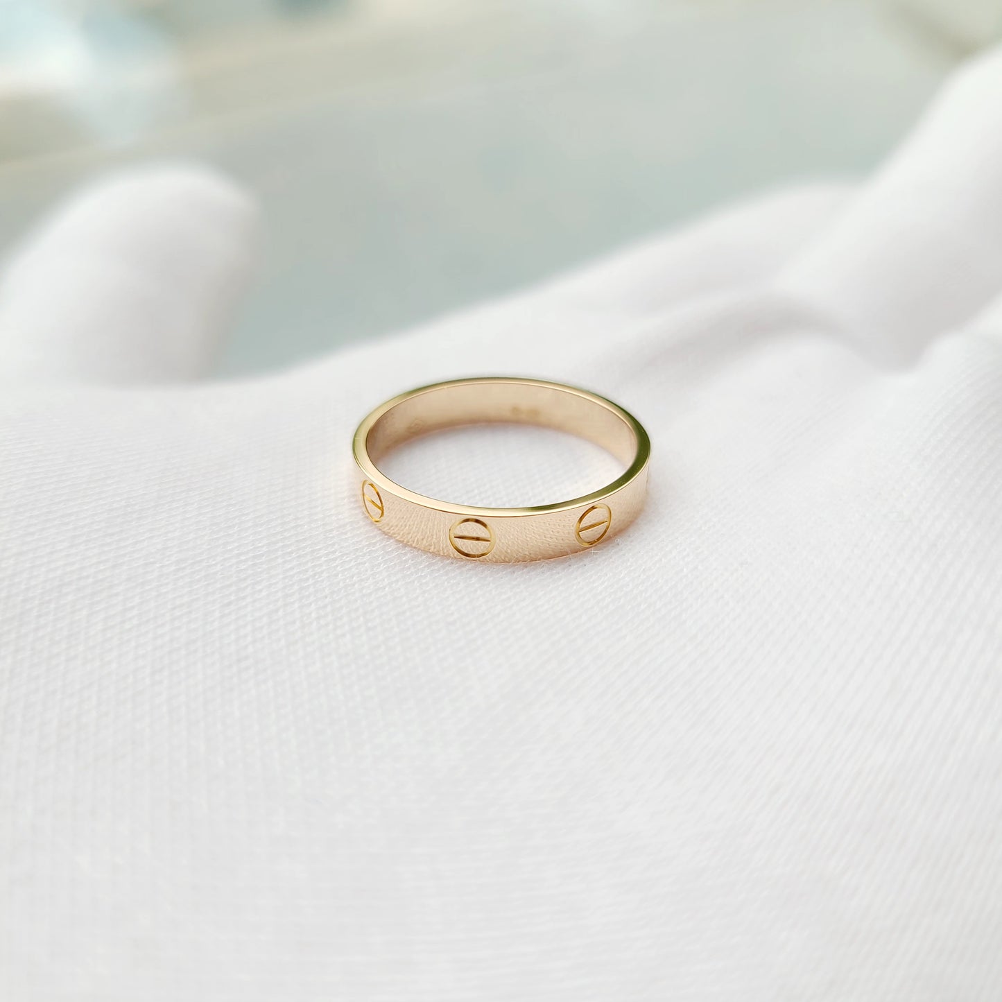 Cartier - Love - Yellow gold - Gold - (64)