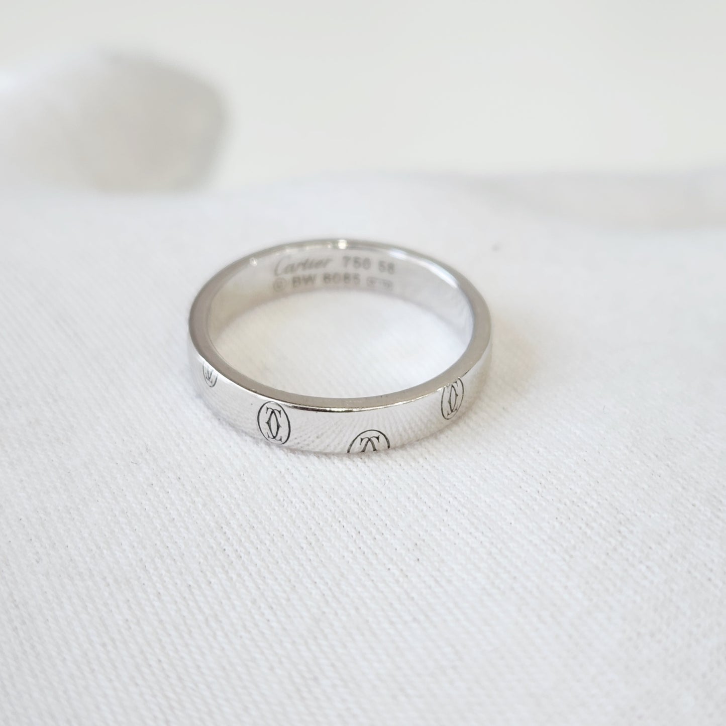 Cartier - Other - White gold - Silver - (58)