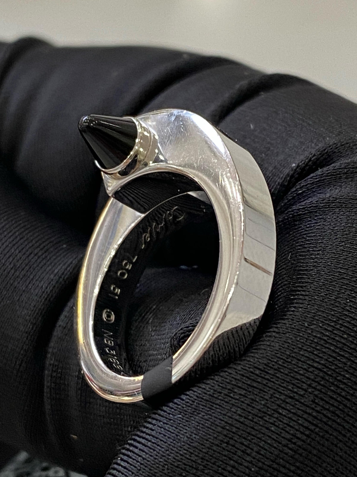 Cartier - Parentesi Menottes - 18k white gold with black onyx accents - Silver - (51)