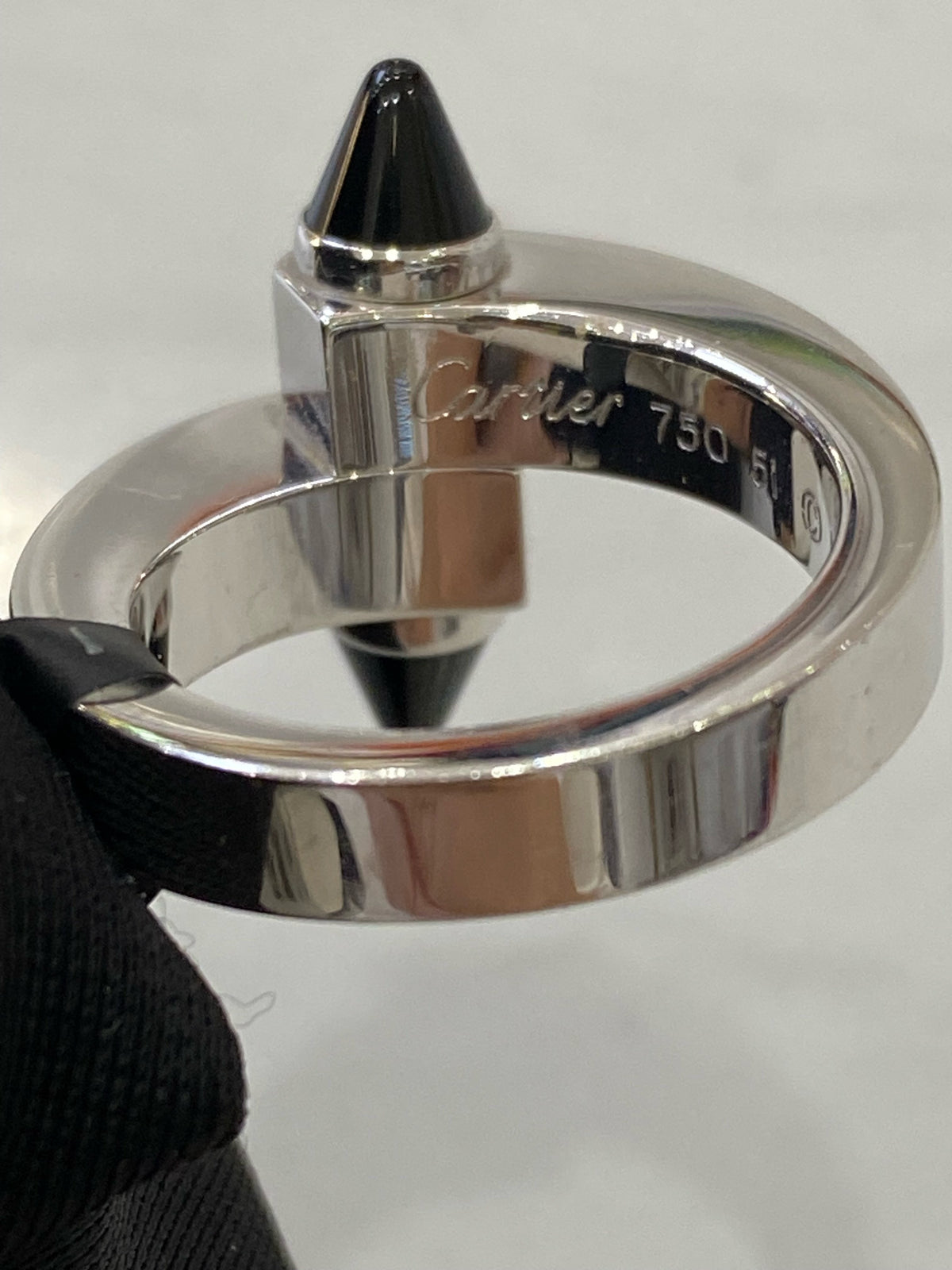 Cartier - Parentesi Menottes - 18k white gold with black onyx accents - Silver - (51)