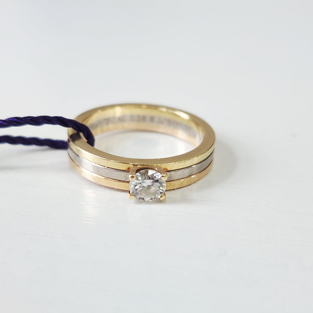 Cartier - Trinity 50 - 18K yellow, white and pink gold with diamond accents. - Multicolour - (50)