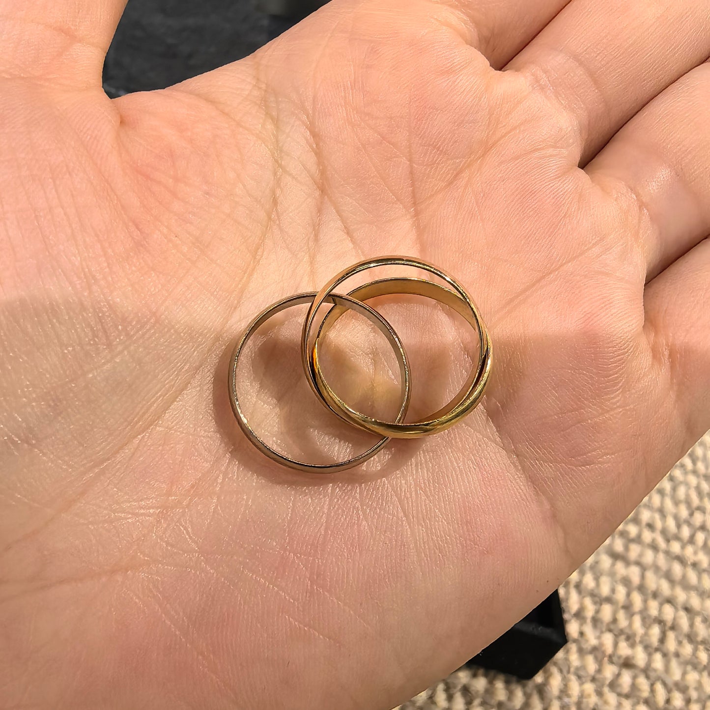 Cartier - Trinity - Yellow gold - Gold - (51)