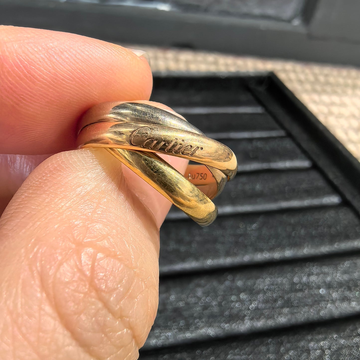Cartier - Trinity - Yellow gold - Gold - (51)