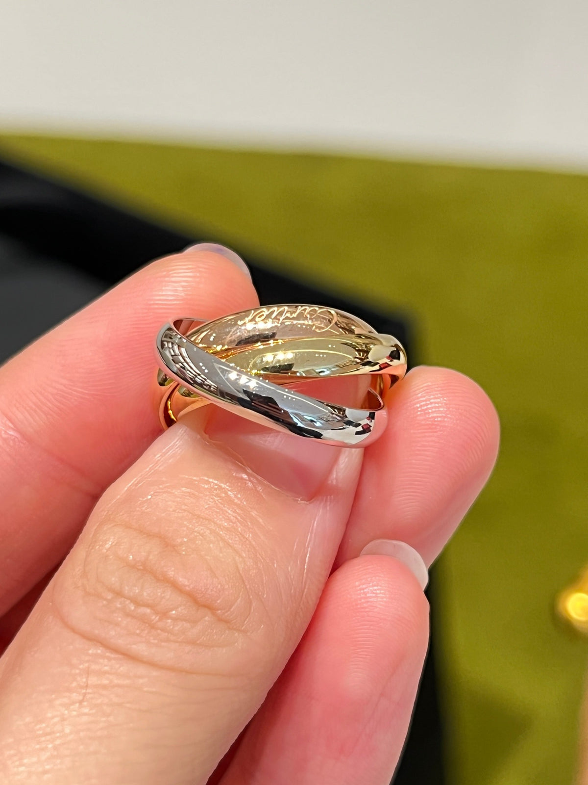 Cartier - Trinity - Yellow gold - Multicolour - (53)