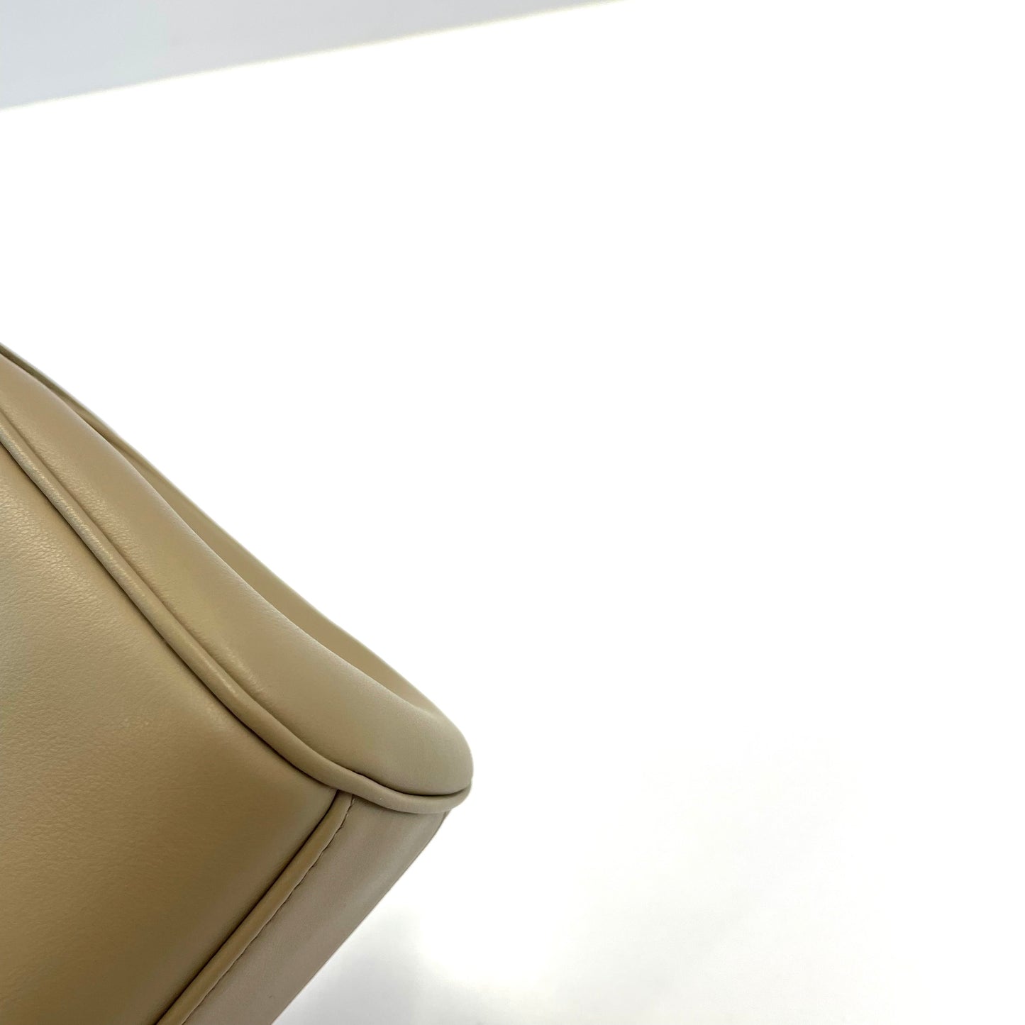 Celine - 16 Teen Soft - Leather - Beige