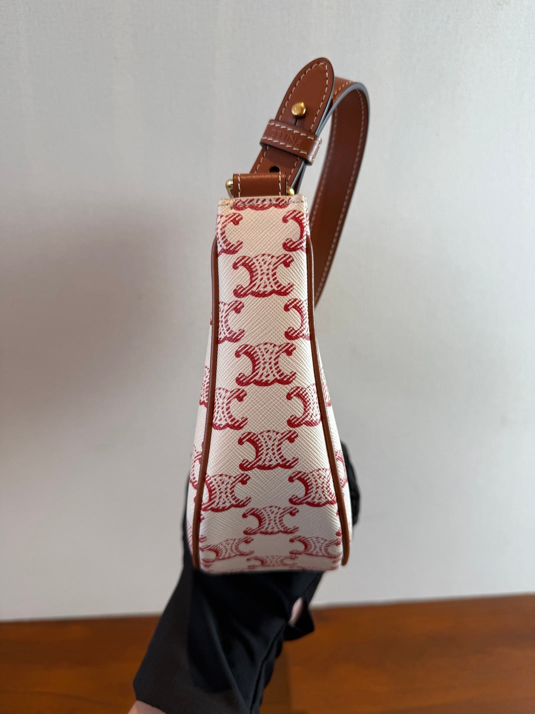 Celine - Ava - Cloth - White
