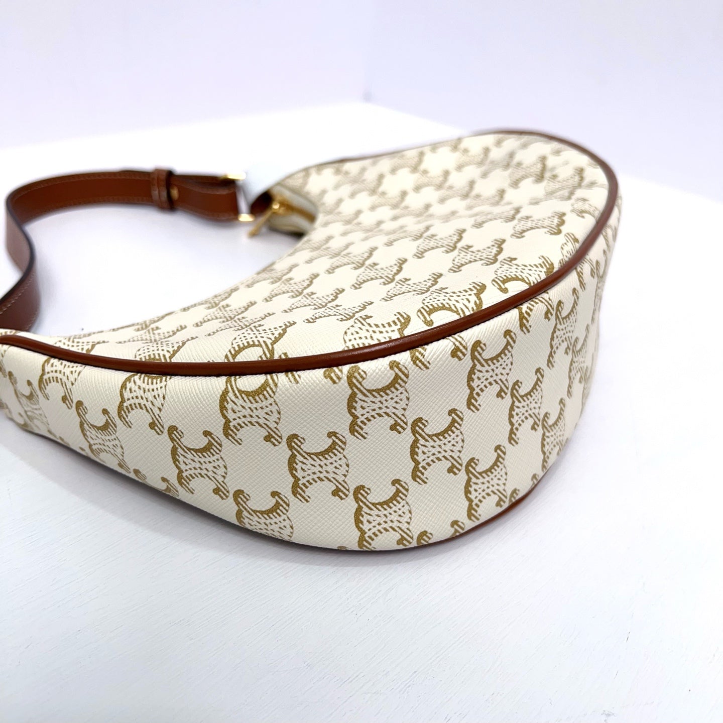 Celine - Ava - Cloth - White - (small)