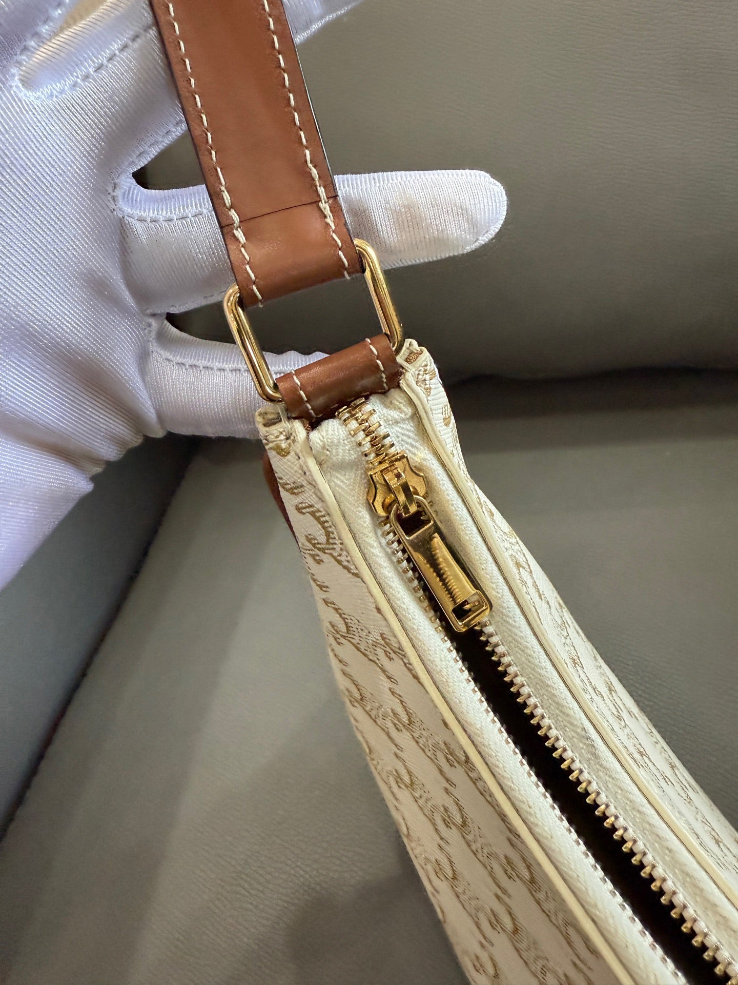 Celine - AVA - Leather - White - (mini)