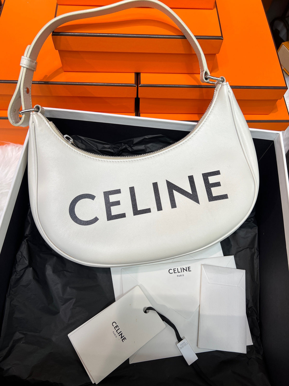Celine - Ava Medium - Leather - White - (medium)