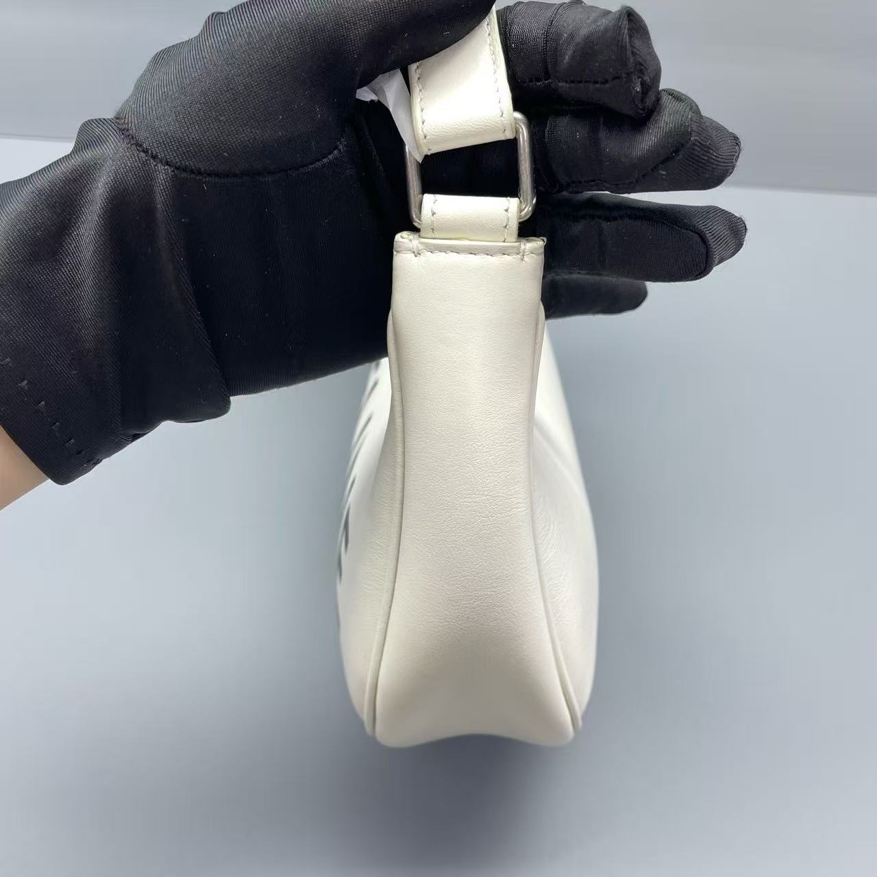 Celine - Ava - Smooth calfskin leather - White - (mini)