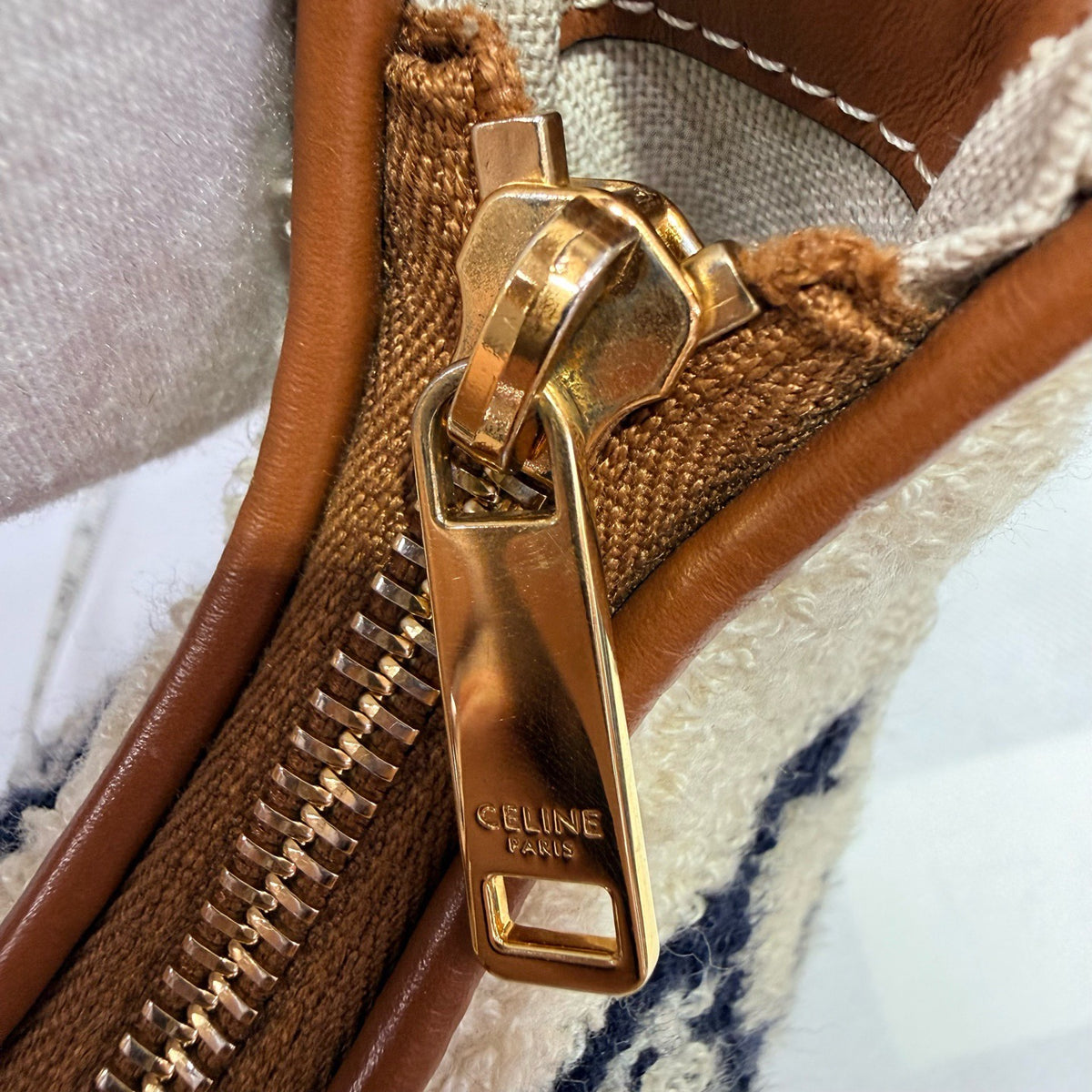 Celine - Ava Triomphe - Cloth - Beige - (small)