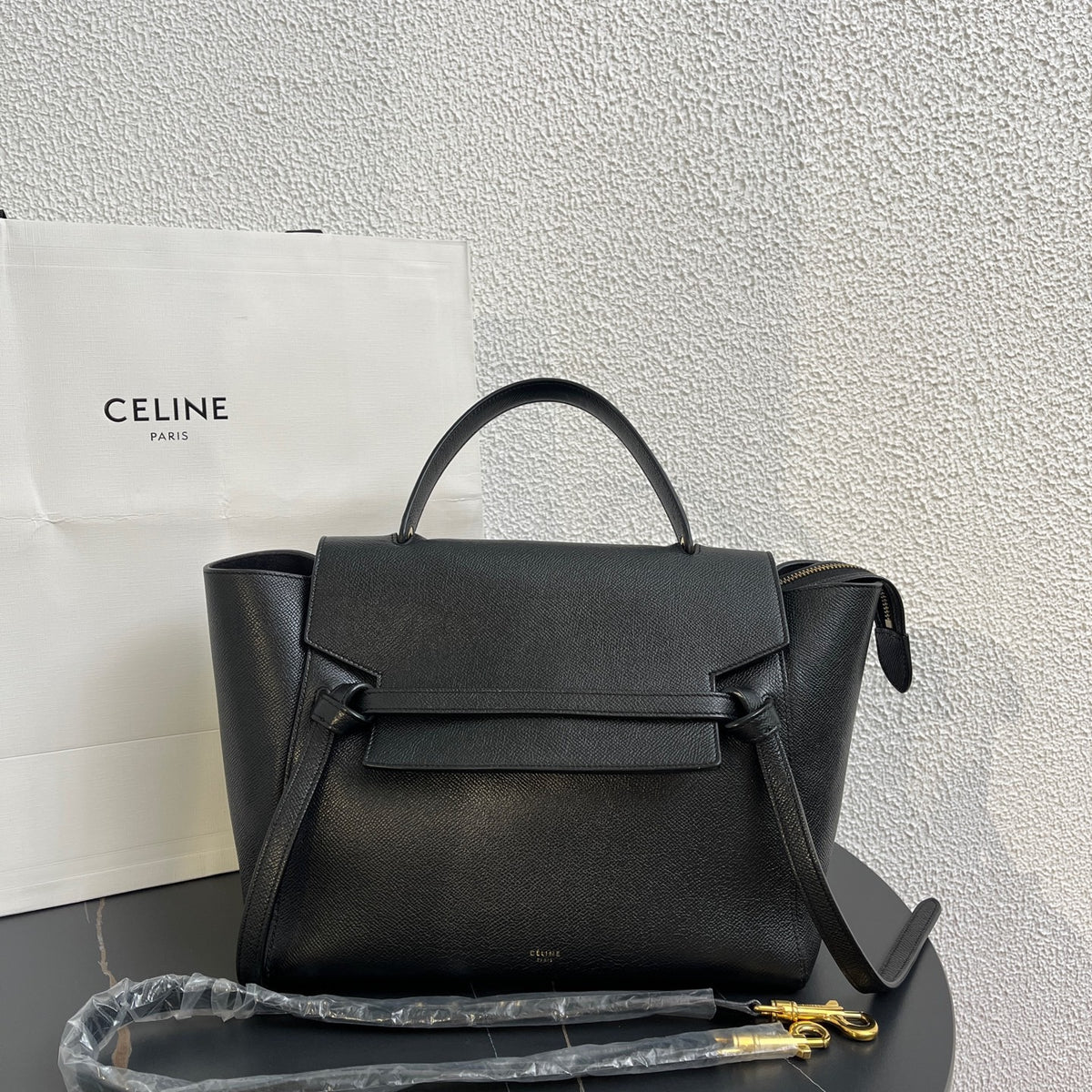 Celine - Belt Bag Large - Leather - Black - (large)