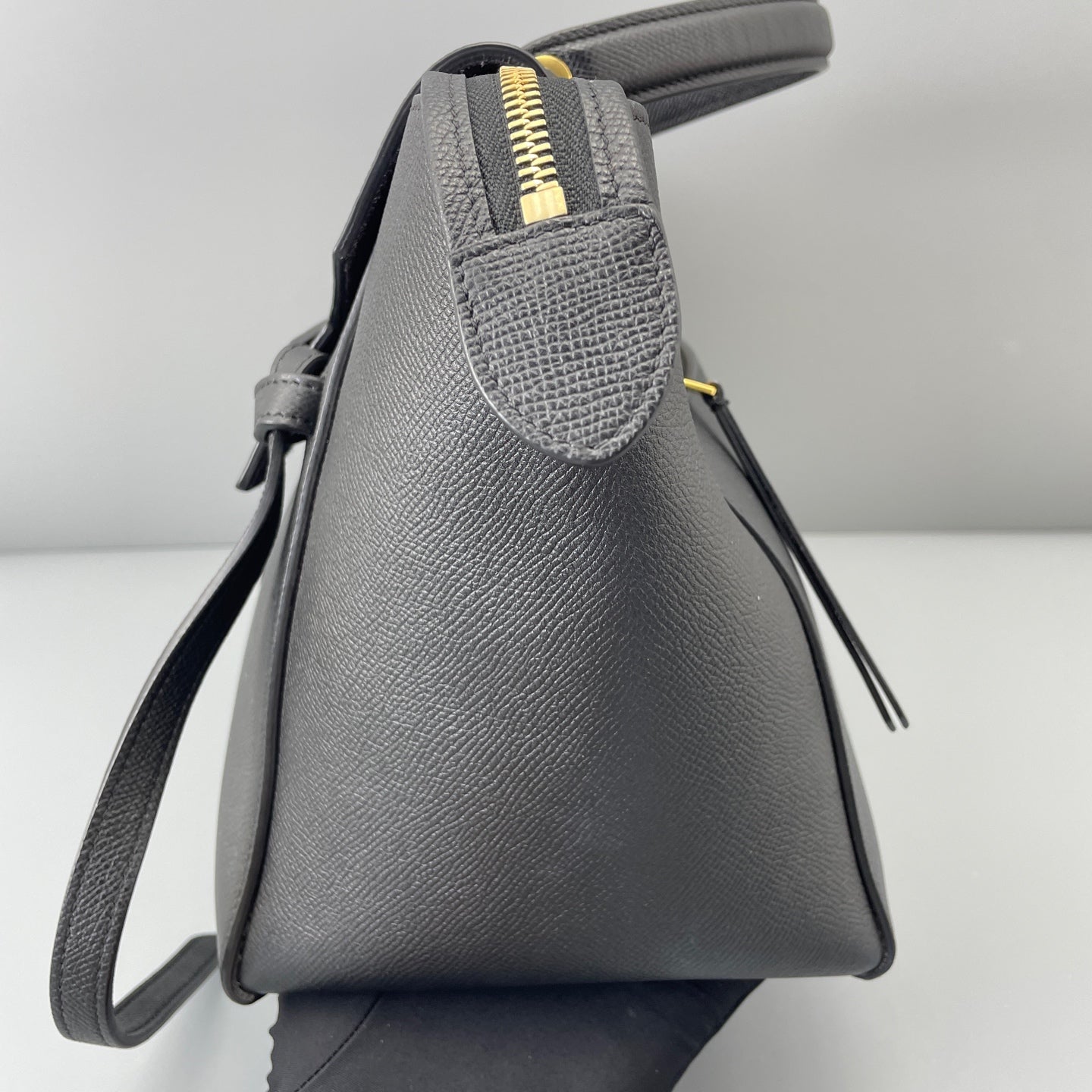 Celine - Belt Bag - Leather - Black - (Medium)