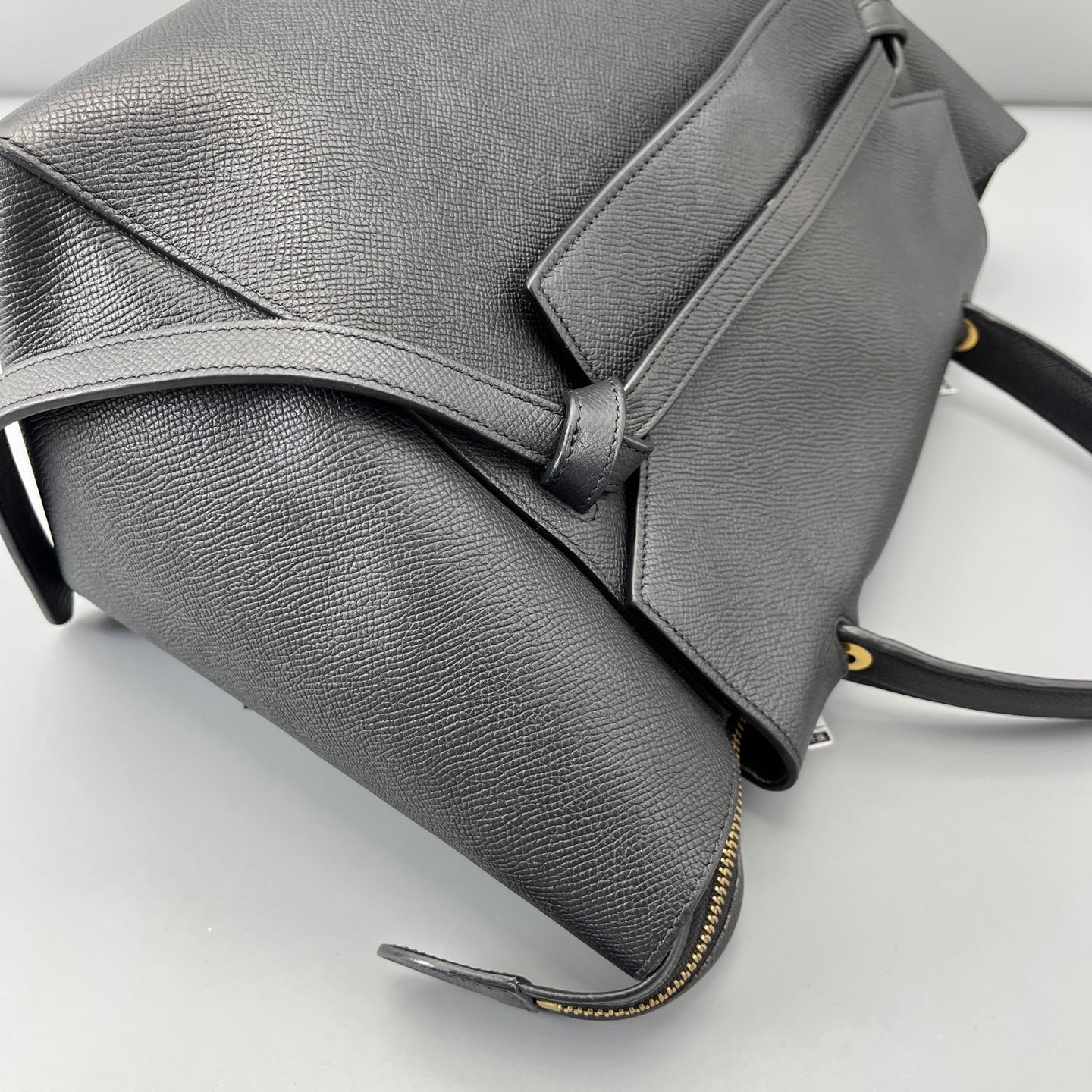 Celine - Belt Bag - Leather - Black - (medium)