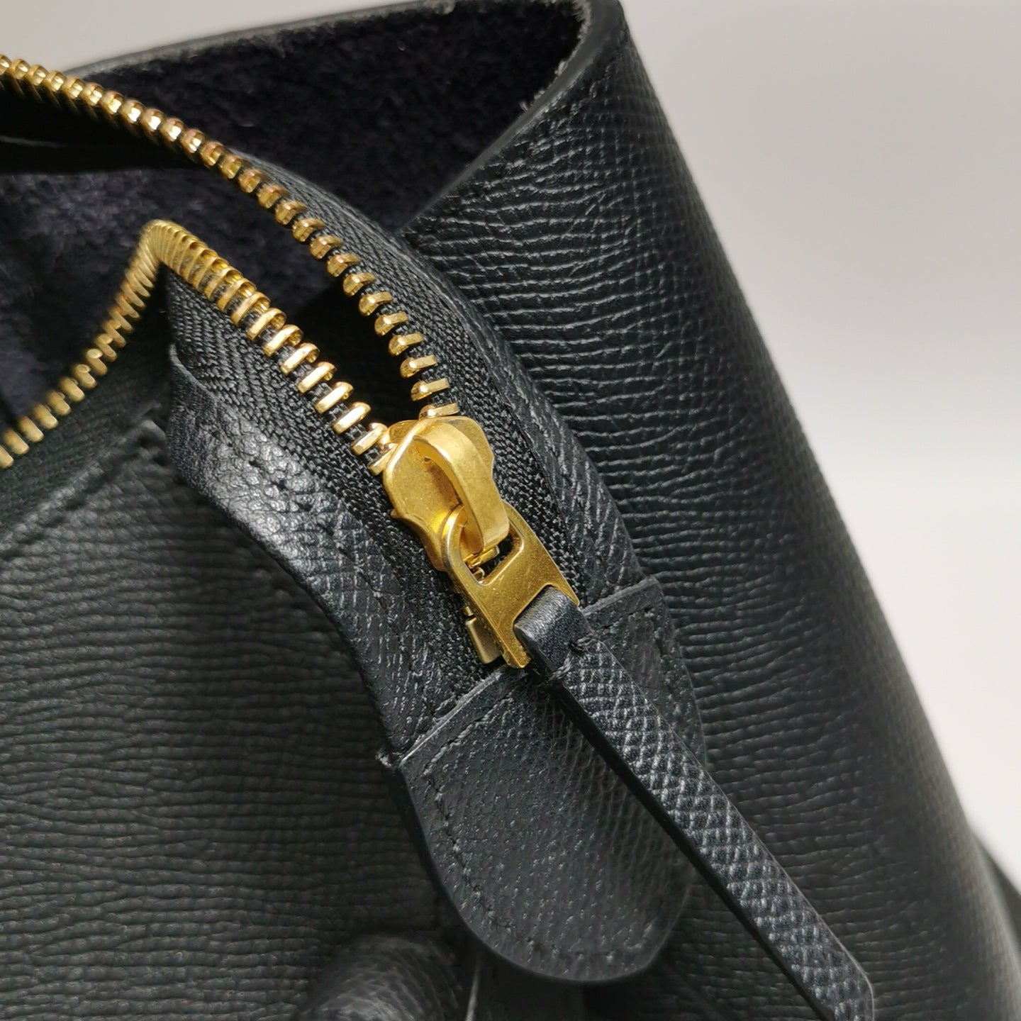 Celine - Belt Bag - Leather - Black - (medium)