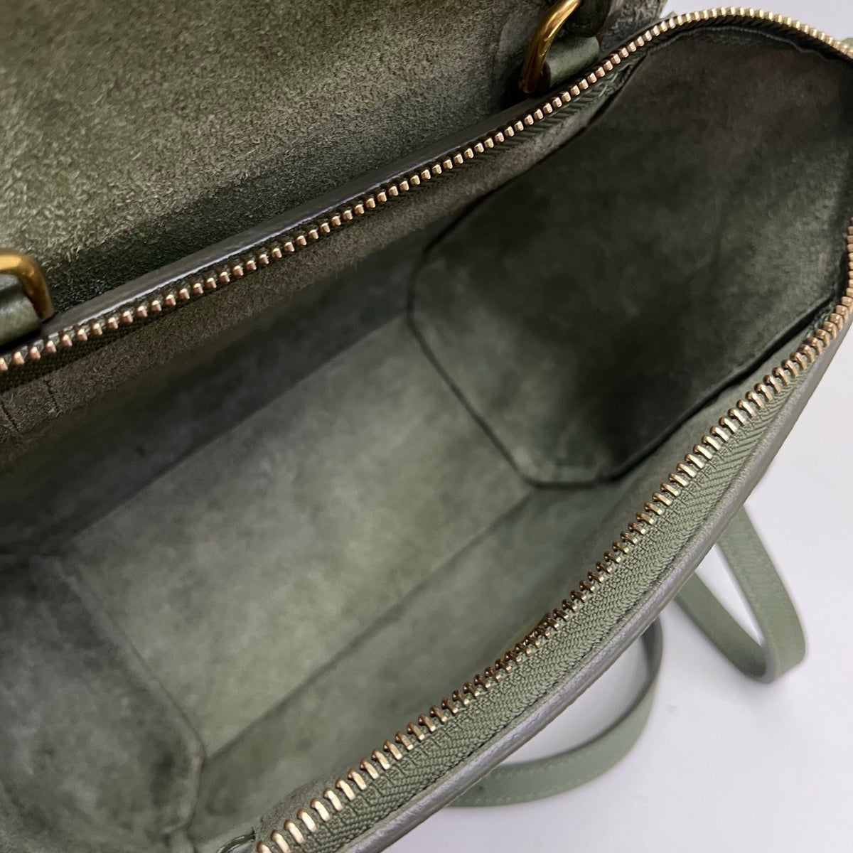 Celine - Belt Bag - Leather - Green