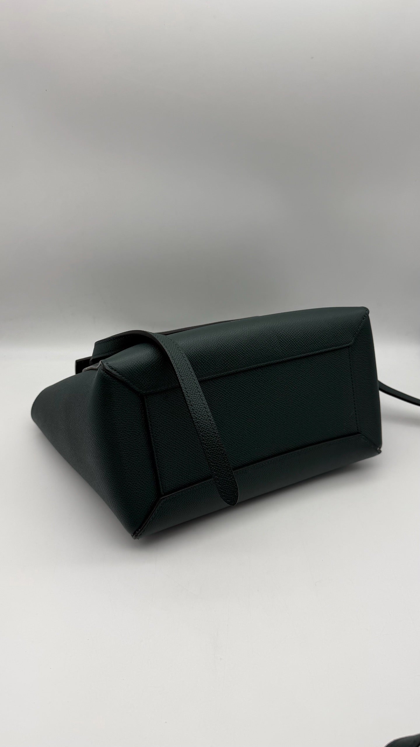 Celine - Belt Bag - Leather - Green - (small)