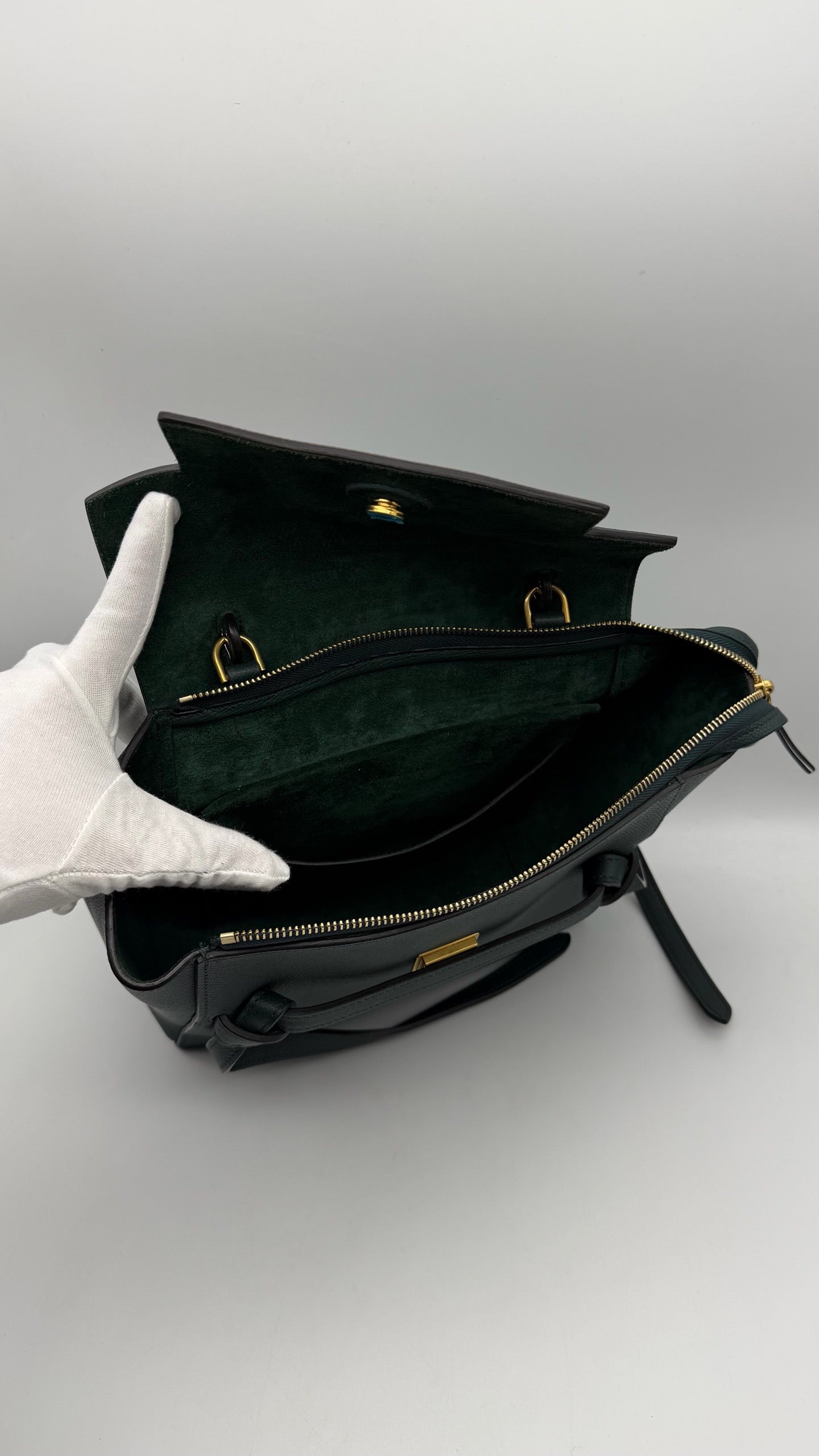 Celine - Belt Bag - Leather - Green - (small)