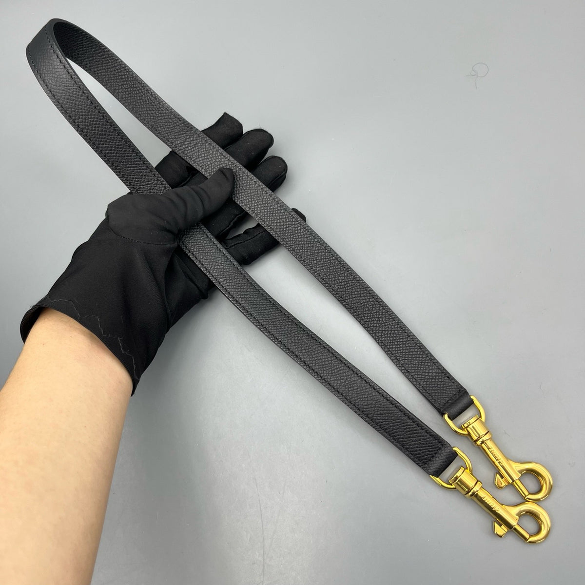 Celine - Belt Bag Medium - Leather - Black - (medium)