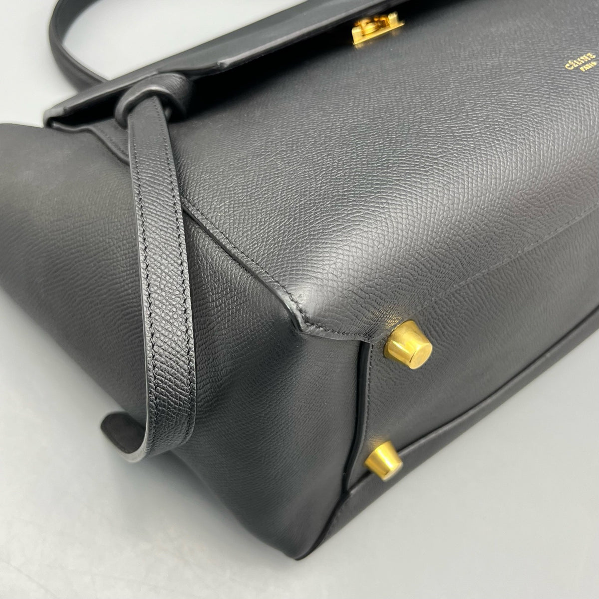 Celine - Belt Bag Medium - Leather - Black - (medium)