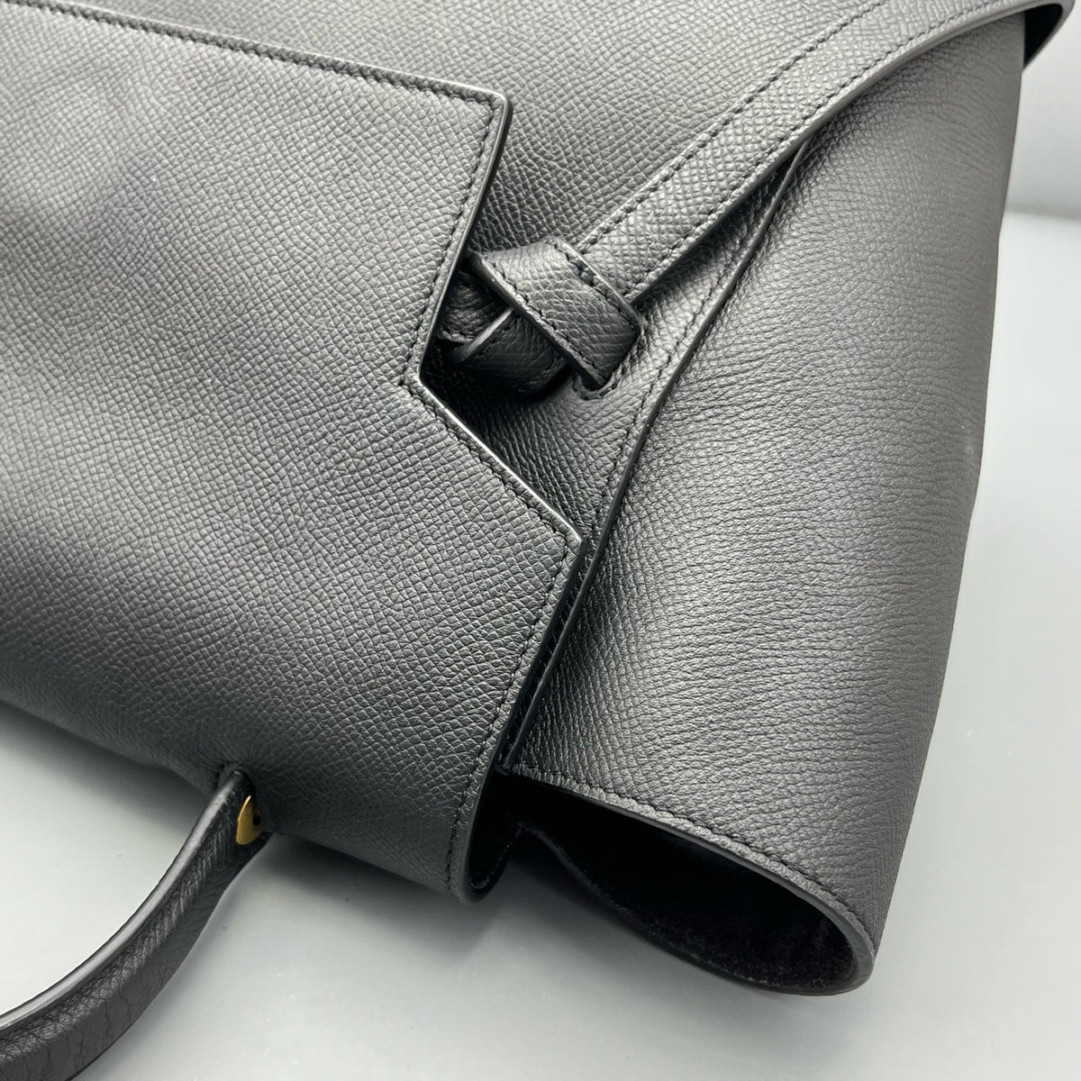 Celine - Belt Bag Medium - Leather - Black - (medium)