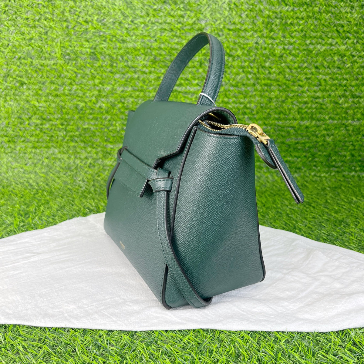 Celine - Belt Bag Small - Leather - Green - (small)