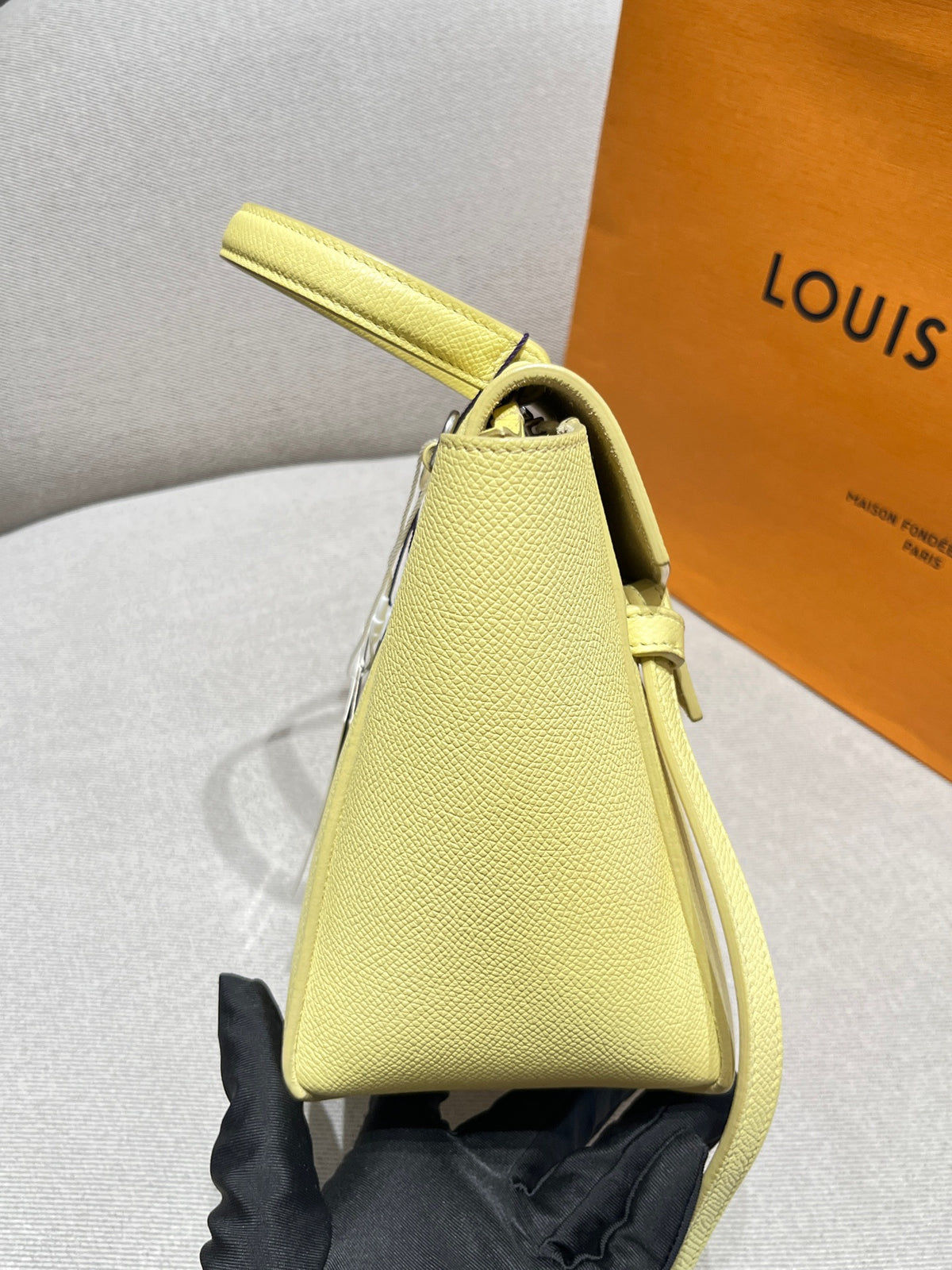 Celine - Belt Bag Small - Leather - Yellow - (small)