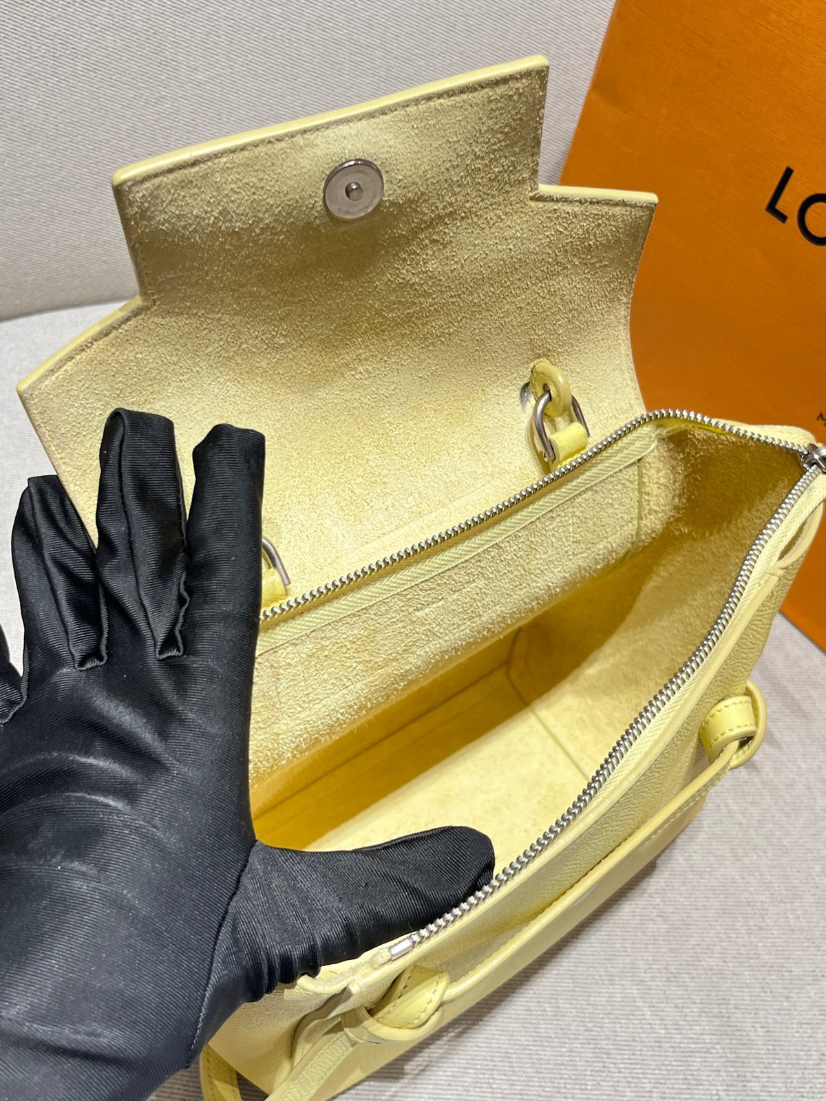 Celine - Belt Bag Small - Leather - Yellow - (small)