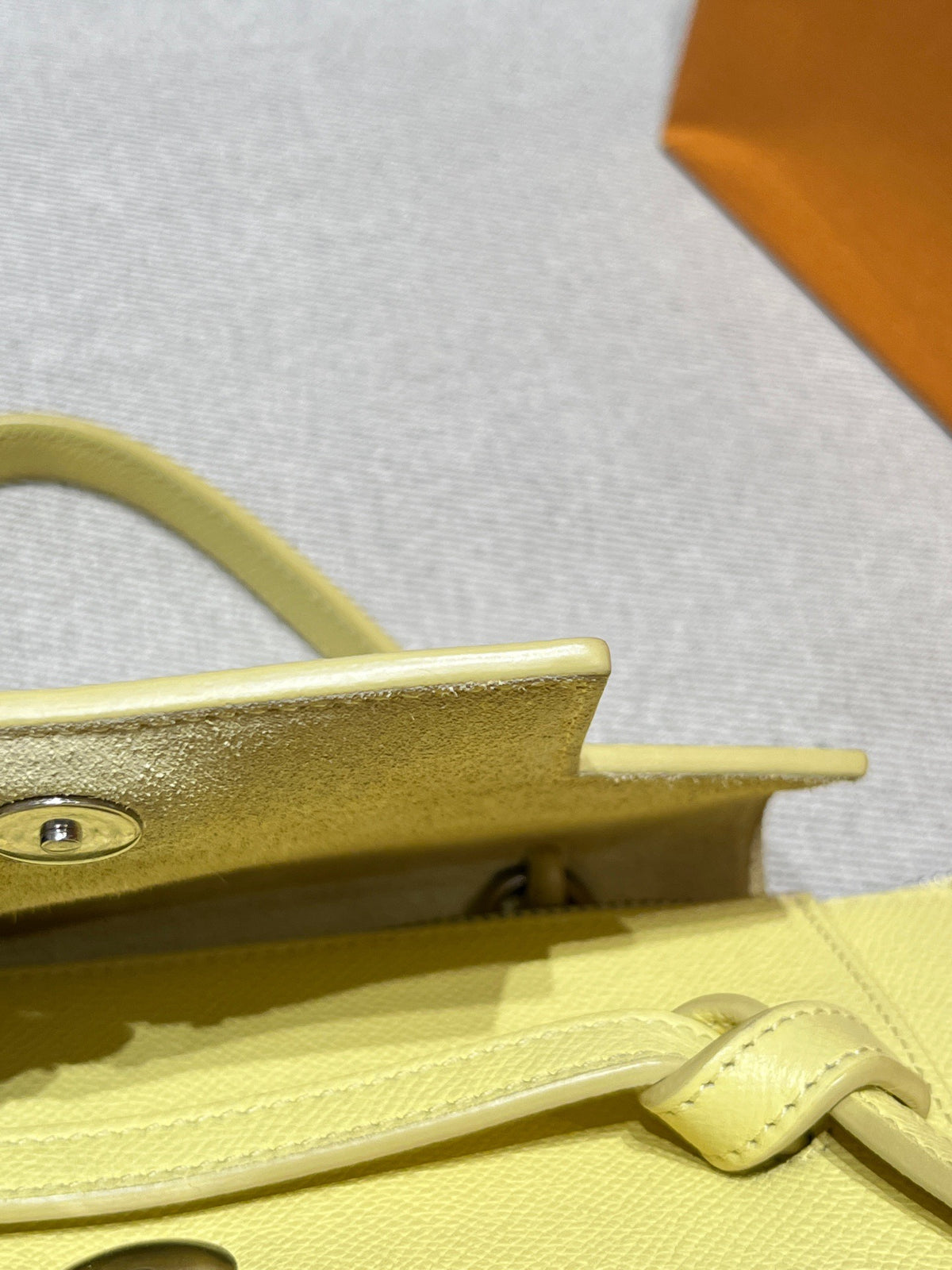 Celine - Belt Bag Small - Leather - Yellow - (small)