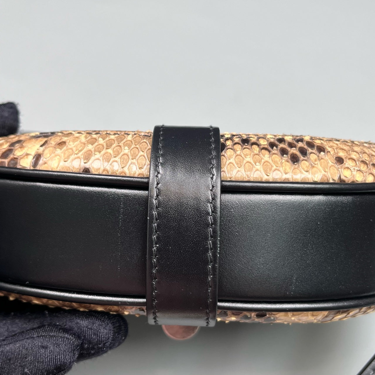Celine - BESACE Saddle Bag - Smooth calfskin leather and genuine python - Black and natural python (beige, brown) tones - (small)