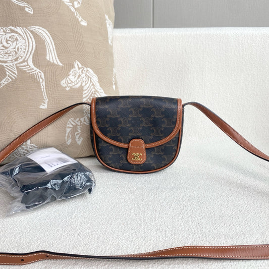 Celine - Besace Triomphe Mini Saddle Bag - Triomphe canvas with leather trim - Brown - (mini)