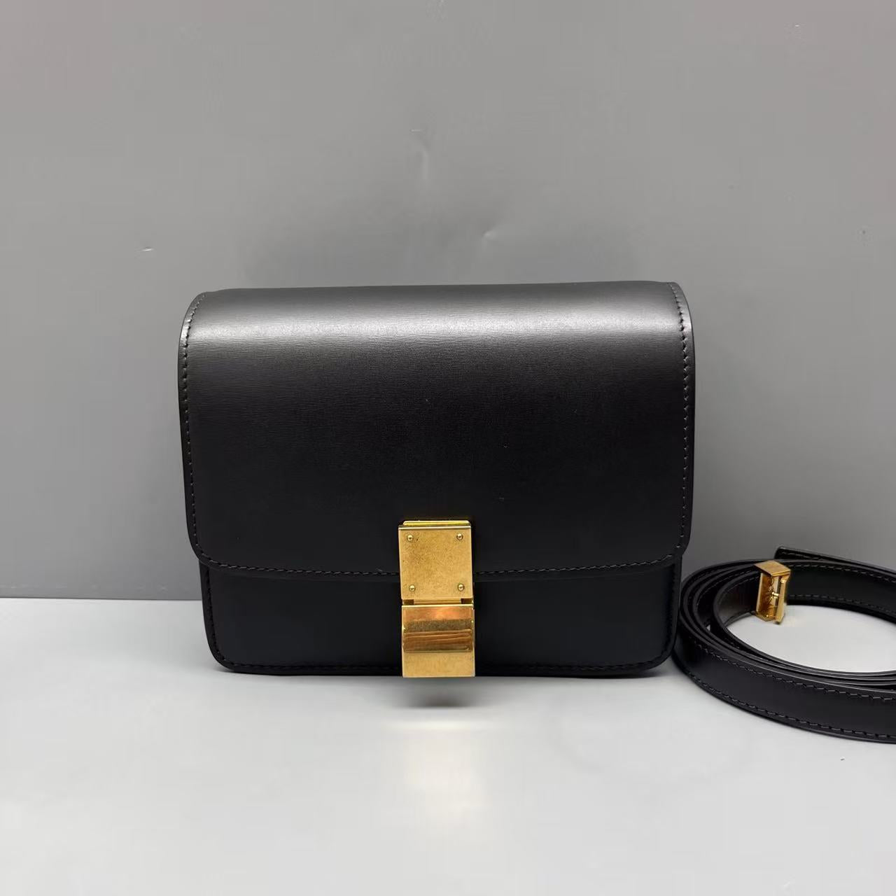 Celine - Box Bag - Box leather - Black with Gold-Tone Hardware - (mini)