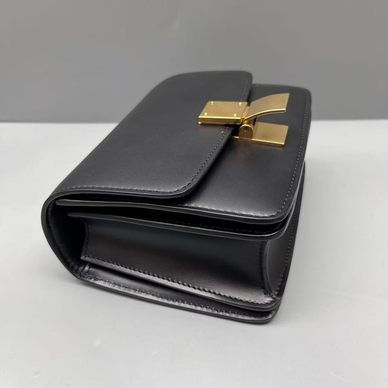 Celine - Box Bag - Box leather - Black with Gold-Tone Hardware - (mini)
